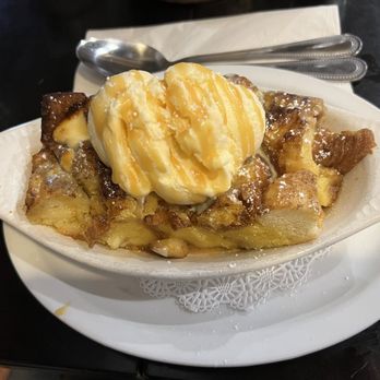 St Augustine Fish Camp - Apple bread pudding - Seafood Near Me - St Augustine, Florida