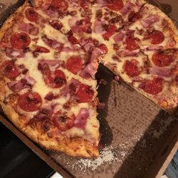Saranac Village Pizza - Ham, pepperoni, and bacon pizza. So good!
