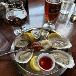 Half Shells and Half Pints, such a deal and so good !!! Half Shells and Half Pints, such a deal and so good !!!