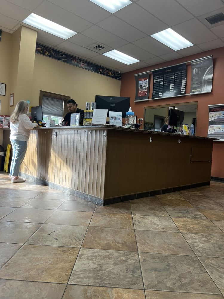 PIEDMONT TIRE & AUTO Updated September 2024 22 Photos & 143 Reviews