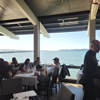 Skates On The Bay - Beautiful view of the city and the golden gate - Seafood Near Me - Berkeley, California Skates On The Bay - Beautiful view of the city and the golden gate - Seafood Near Me - Berkeley, California