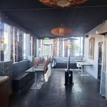 Kin Long Beach - Thai Near Me - Long Beach, California