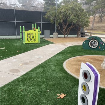 Gates Park - Toddler zone - Parks Near Me - Calabasas, California
