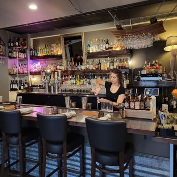 Castor Kitchen & Bar - Full bar / inventive cocktails including no alcohol creations / great wine choices - Bars Near Me - Corvallis, Oregon Castor Kitchen & Bar - Full bar / inventive cocktails including no alcohol creations / great wine choices - Bars Near Me - Corvallis, Oregon