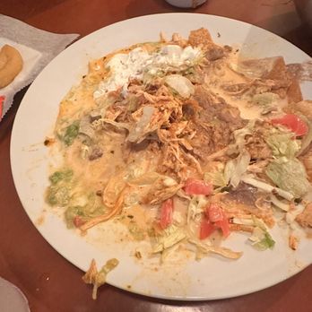 Tequila's Town - Nachos Macho Supremo wet and soggy - Mexican Near Me - Savannah, Georgia Tequila's Town - Nachos Macho Supremo wet and soggy - Mexican Near Me - Savannah, Georgia