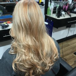 Fringe Salon - Beautiful copper flex throughout