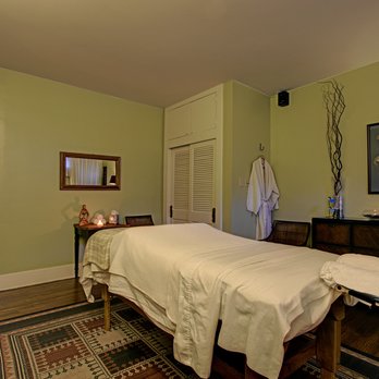 Calming Influence - Massage room - Massage Therapy Near Me - Memphis, Tennessee