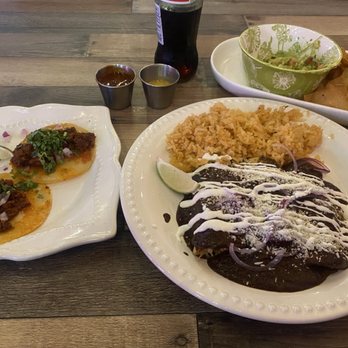 Munchies En Ruedas - New Mexican Cuisine Near Me - Melbourne, Florida Munchies En Ruedas - New Mexican Cuisine Near Me - Melbourne, Florida