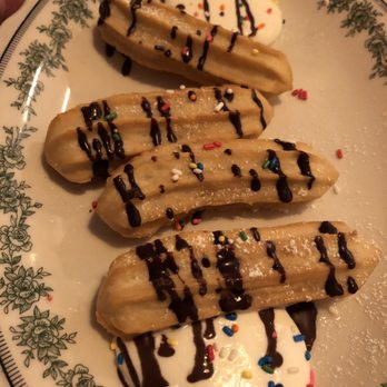 Lulu's - Churros stuffed with chocolate - yummmyyy - Asian Fusion Near Me - Evanston, Illinois