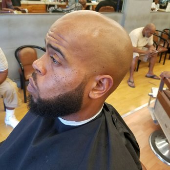 Platinum Cuts - Beard by Dave the Barber at Platinum Cuts - Barbers Near Me - Inglewood, California Platinum Cuts - Beard by Dave the Barber at Platinum Cuts - Barbers Near Me - Inglewood, California