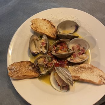 Neo Restaurant & Bar - Clams Casino - Italian Near Me - Salisbury, Connecticut Neo Restaurant & Bar - Clams Casino - Italian Near Me - Salisbury, Connecticut