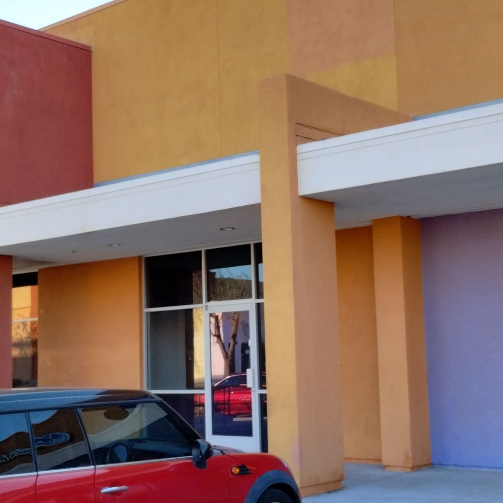 Gem's Pet Spaw - Gem's Pet Spaw at CV Dog Grooming & Academy - Pet Groomers Near Me - Indio, California