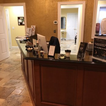 The Collins Center/ Beth Collins, M.D. - Guilford - Front desk - Cosmetic Surgeons Near Me - Guilford, Connecticut