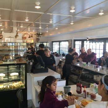 Jongewaard's Bake n Broil - I love the color scheme of black, white, and silver in this quaint and clean restaurant - American Near Me - Long Beach, California