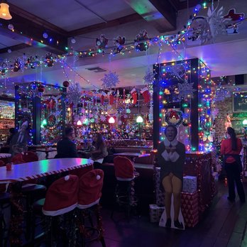 The Ordinarie - Inside at Xmas time - Cocktail Bars Near Me - Long Beach, California The Ordinarie - Inside at Xmas time - Cocktail Bars Near Me - Long Beach, California
