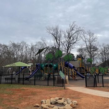 Century Park - Play area for 5yo+ - Parks Near Me - Greer, South Carolina Century Park - Play area for 5yo+ - Parks Near Me - Greer, South Carolina