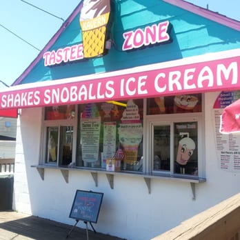 Tastee Zone - Front of Tastes Zone - Ice Cream & Frozen Yogurt Near Me - Catonsville, Maryland