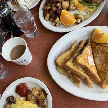 Margie's Diner - Avocado mushroom omelet and French toast. - Diners Near Me - Paso Robles, California Margie's Diner - Avocado mushroom omelet and French toast. - Diners Near Me - Paso Robles, California