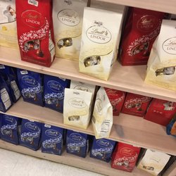 Beall's - OOOOOHHHH EMMMMMM GEEEEEEE Chocolate heaven!