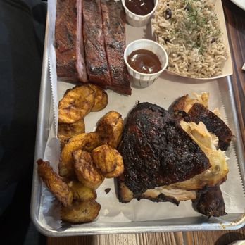 Roasted Breadfruit Smokehouse and Grill - Smokehouse Near Me - Wharton, New Jersey