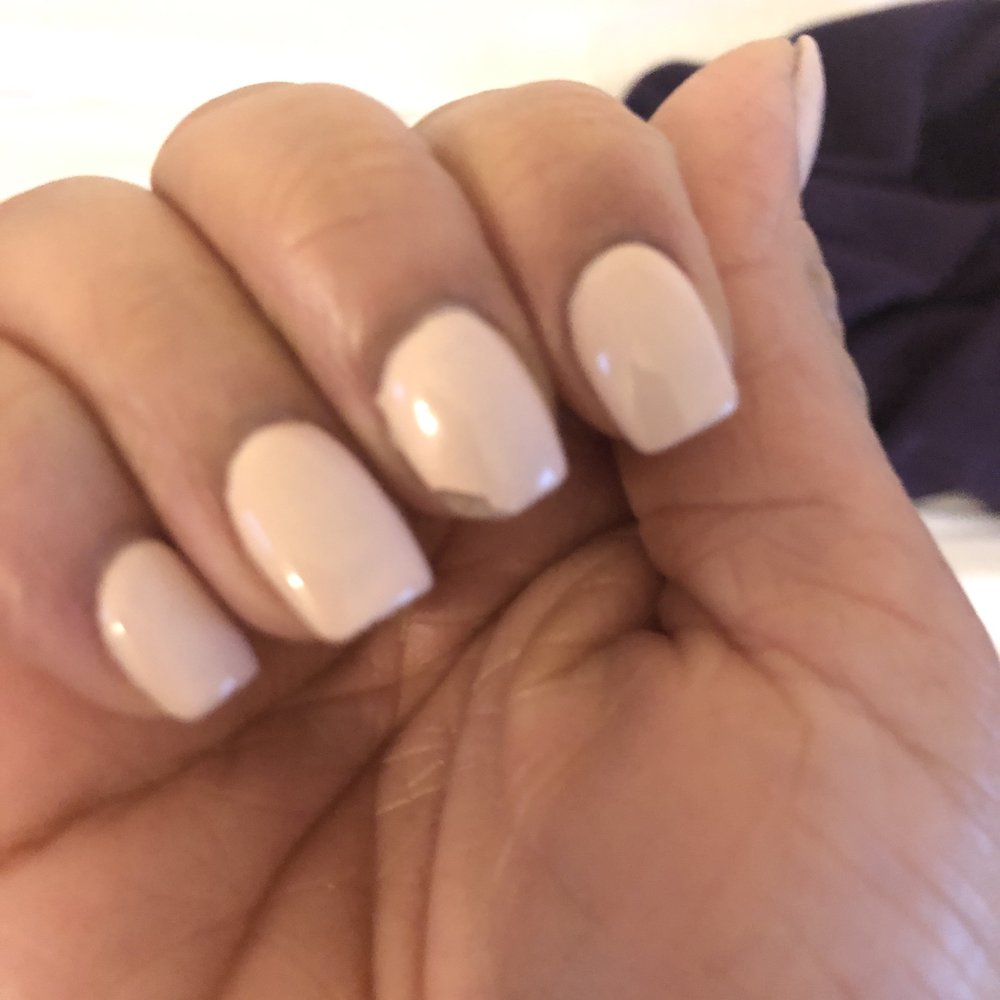 Le Beauty Nails & Spa - It hasn't even been 24 hours since I got my nails done at this place. - Hair Salons Near Me - Bronx, New York