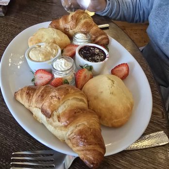 Flour Mill Scratch Kitchen Restaurant - Canadian (New) Near Me - Niagara Falls, Ontario