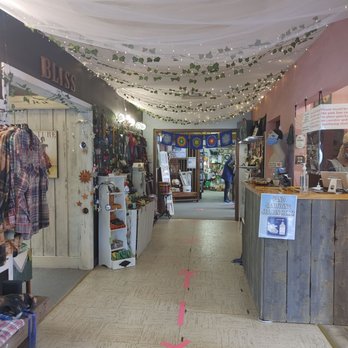 Bliss Boutique - Thrift Stores Near Me - Willimantic, Connecticut