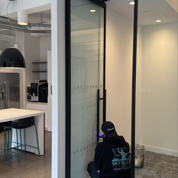 Sky Glass NYC - Handle re-installing - Windows Installation Near Me - Manhattan, New York Sky Glass NYC - Handle re-installing - Windows Installation Near Me - Manhattan, New York