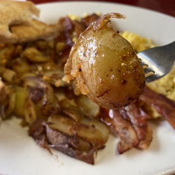 Rise & Shine Cafe - Two Eggs, Bacon, Home Fries and Toast - Breakfast & Brunch Near Me - Middletown, Connecticut Rise & Shine Cafe - Two Eggs, Bacon, Home Fries and Toast - Breakfast & Brunch Near Me - Middletown, Connecticut