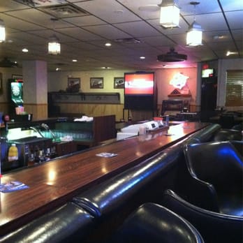 Glencoe VFW - a bar with black leather chairs - Social Clubs Near Me - Glencoe, Minnesota Glencoe VFW - a bar with black leather chairs - Social Clubs Near Me - Glencoe, Minnesota