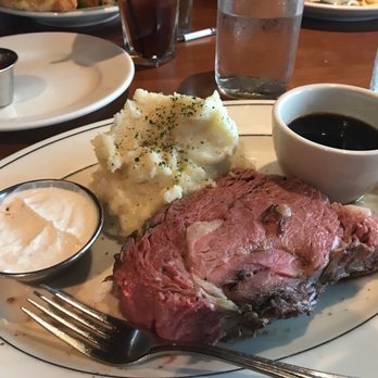 J. Alexander's - Steakhouses Near Me - Cincinnati, Ohio