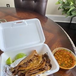 Sazón Bello Taquería
