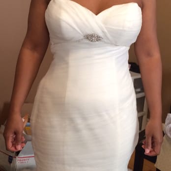 The Perfect Stitch - The Perfect Stitch claims this dress fit well. As you can see the dress is loose. - Bridal Near Me - Indianapolis, Indiana The Perfect Stitch - The Perfect Stitch claims this dress fit well. As you can see the dress is loose. - Bridal Near Me - Indianapolis, Indiana