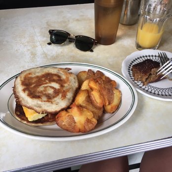 Palace Diner - Breakfast sandwich with unbelievable banana bread on the side - Breakfast & Brunch Near Me - Biddeford, Maine Palace Diner - Breakfast sandwich with unbelievable banana bread on the side - Breakfast & Brunch Near Me - Biddeford, Maine