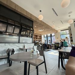 Razava - Nice and spacious inside