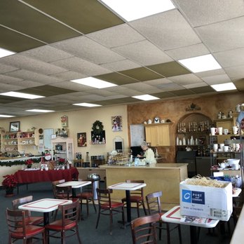 Thanx-A-Latte - ows the interior of a restaurant - Coffee & Tea Near Me - Holbrook, Arizona