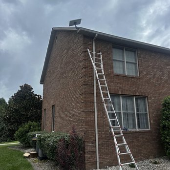 Mann's Starlink Contracting - Fascia mount installation - Internet Service Providers Near Me - Asheville, North Carolina Mann's Starlink Contracting - Fascia mount installation - Internet Service Providers Near Me - Asheville, North Carolina