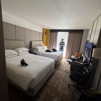 Sheraton Universal Hotel - Hotels Near Me - Universal City, California Sheraton Universal Hotel - Hotels Near Me - Universal City, California