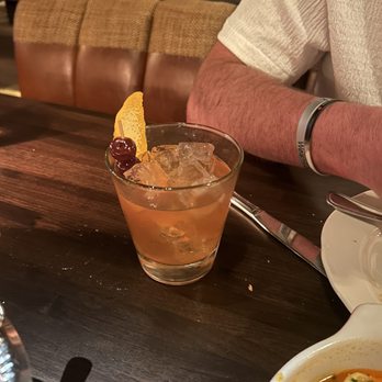 Gilt Bar - Old fashion - New American Near Me - Chicago, Illinois