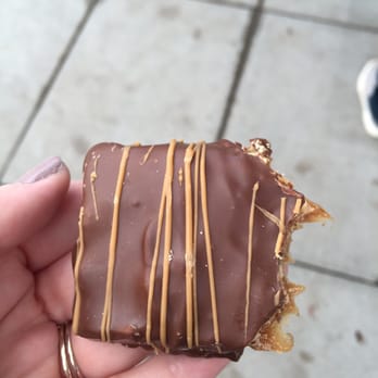Bon Bon Candies - Chocolate Caramel Peanut Butter Crisp - Chocolatiers & Shops Near Me - Bainbridge Island, Washington