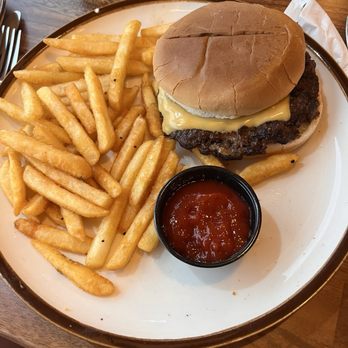 La Condesa Mexican Restaurant - Kids cheese burger - Mexican Near Me - Weston, Florida La Condesa Mexican Restaurant - Kids cheese burger - Mexican Near Me - Weston, Florida