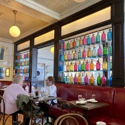 Inside Raymond's