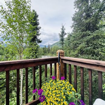 Inn At Tern Lake - Lakefront views - Bed & Breakfast Near Me - Moose Pass, Alaska Inn At Tern Lake - Lakefront views - Bed & Breakfast Near Me - Moose Pass, Alaska