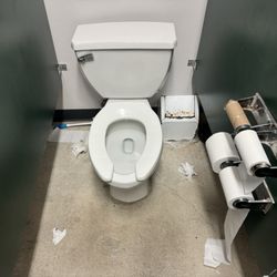 Maplezone Sports Institute - Trash all over the ground.