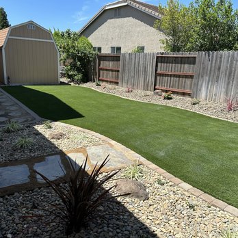 Creative Image Landscaping - Plant bed - Landscaping Near Me Creative Image Landscaping - Plant bed - Landscaping Near Me