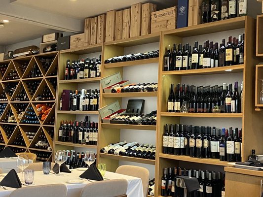 Ferraro's Kitchen Restaurant and Wine Bar by null