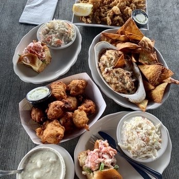 Quito's - Clam cakes, clam chowder, clam strips, lobster roll, and hot crab dip - Seafood Near Me - Bristol, Rhode Island
