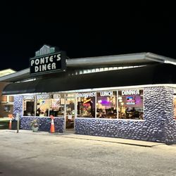 Ponte's Diner - Front