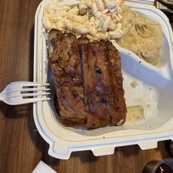 Pollos Mis Pollos - Ribs on Friday and Saturday. Amazing flavor!