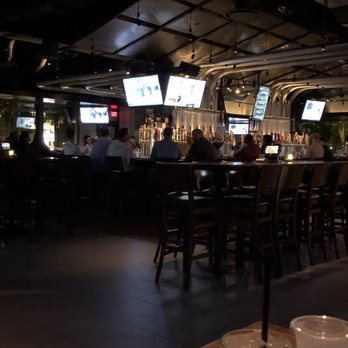 Yard House - New American Near Me - Orlando, Florida